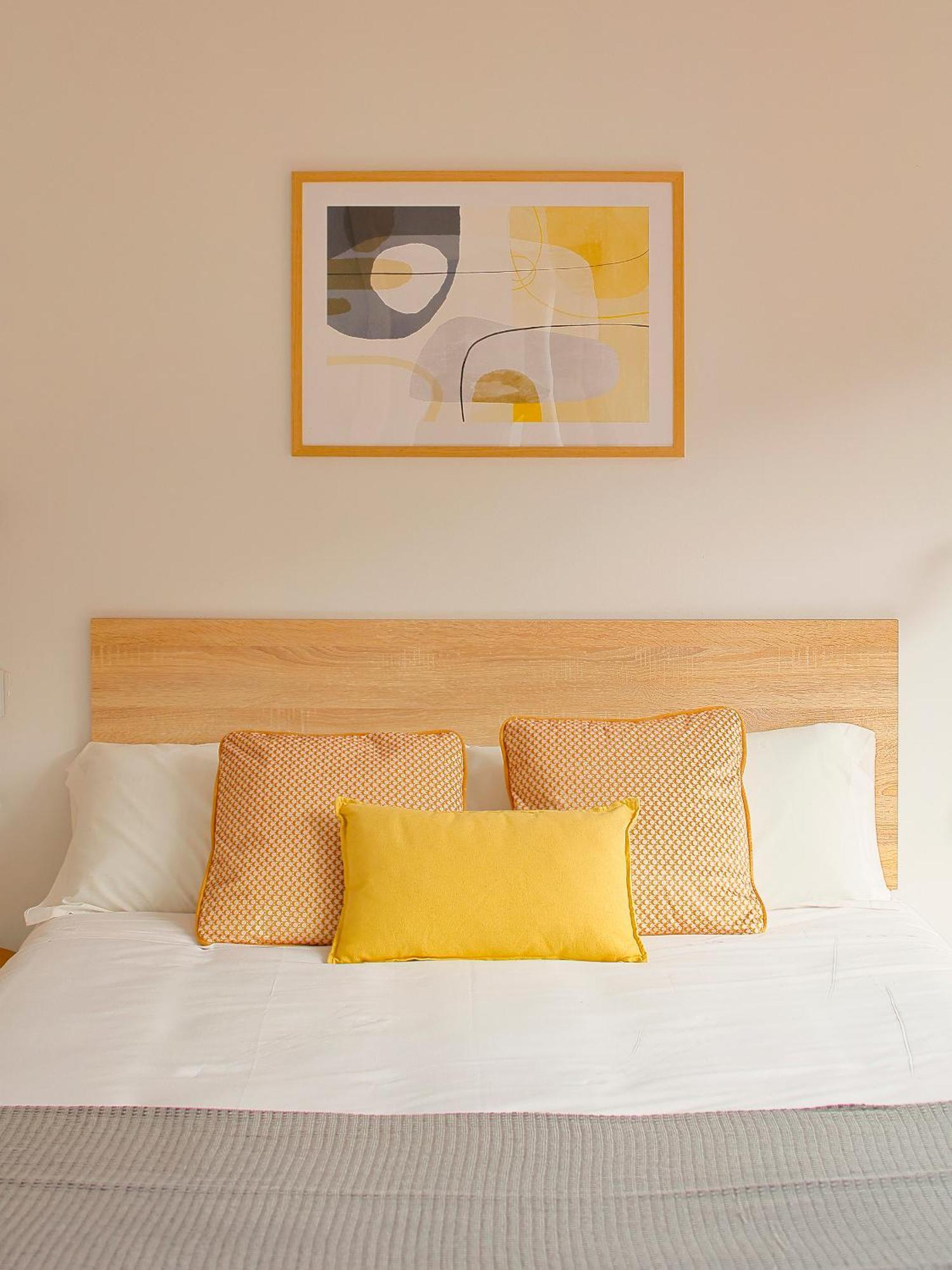 Apartamentos Sobrecantu Oviedo Esterno foto