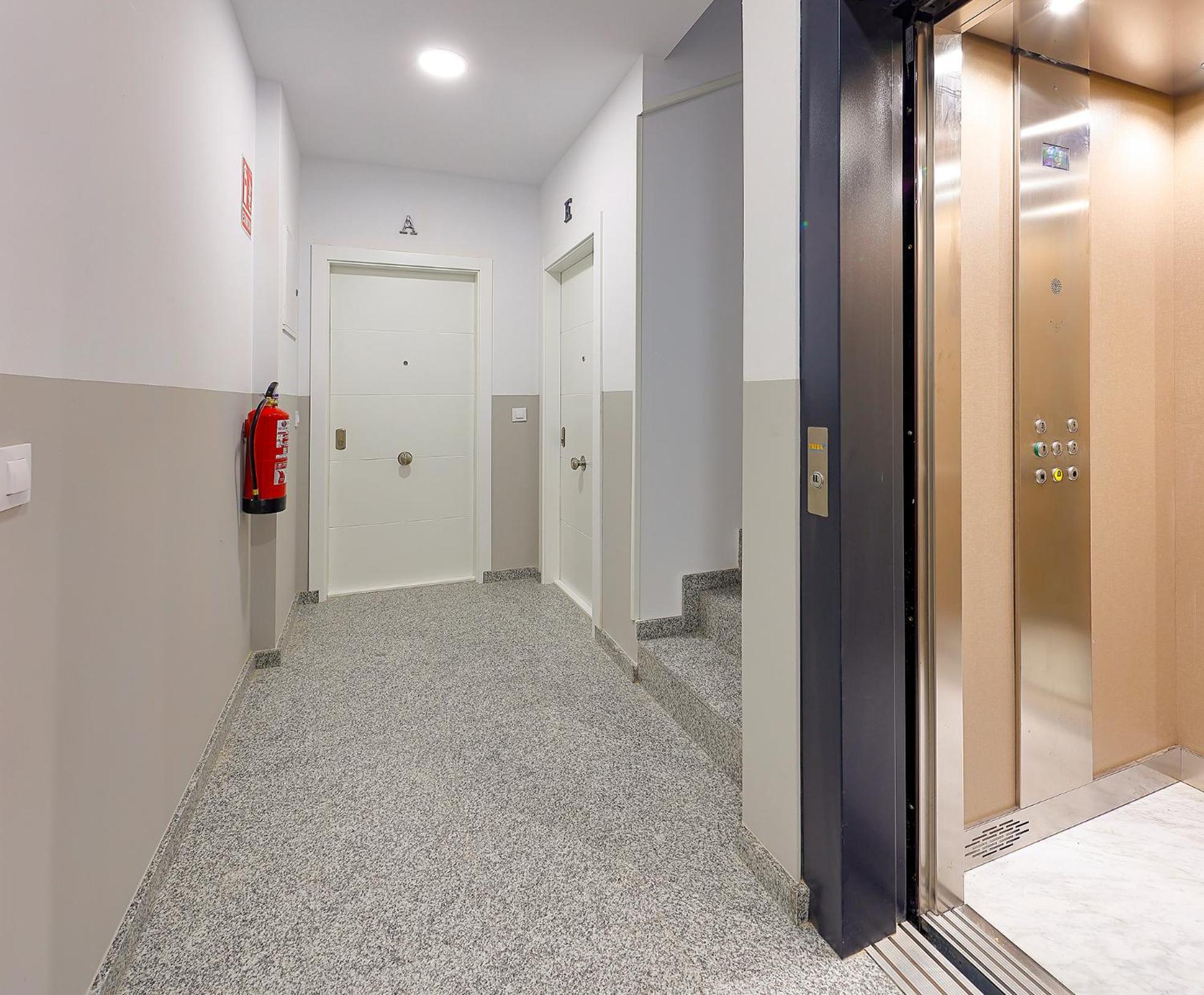 Apartamentos Sobrecantu Oviedo Esterno foto